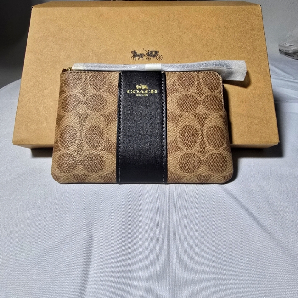 Coach Corner Zip Wristlet In Signature Canvas With Black Stripe